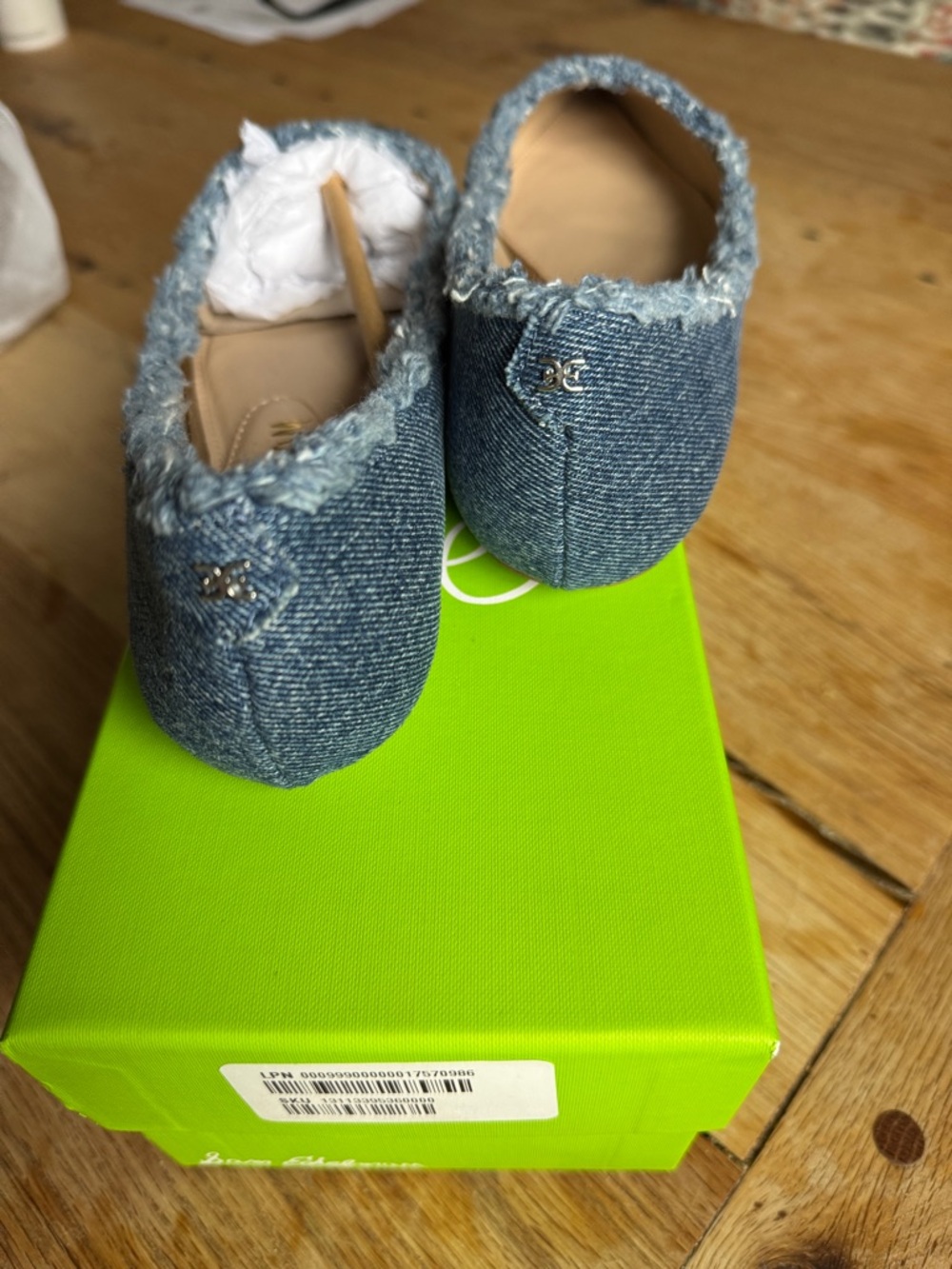 New in Box Sam Edelman shoe, 6.5 - Picture 3 of 7